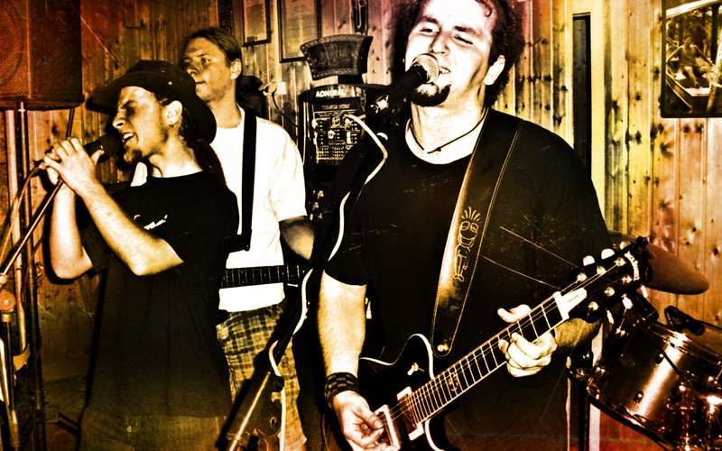 Az új tagokkal Dunaegyházán: Zoltán, MuZ, Sándor